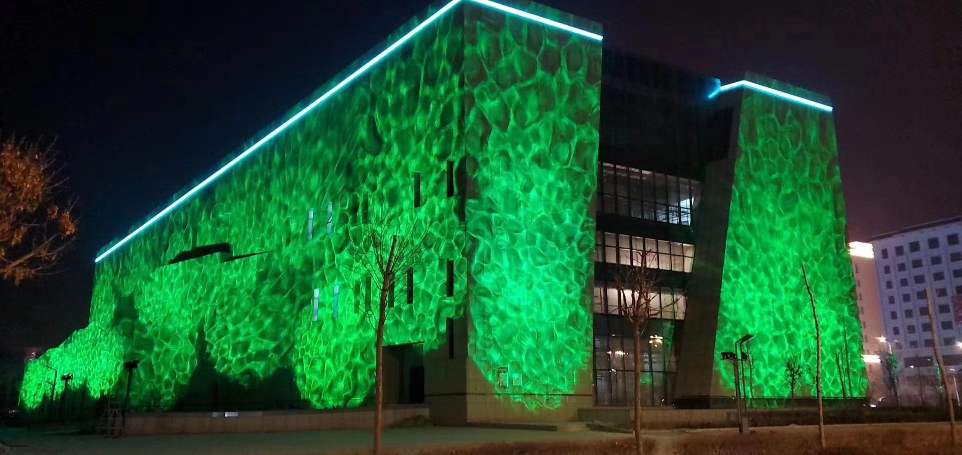 点击进入看图评论